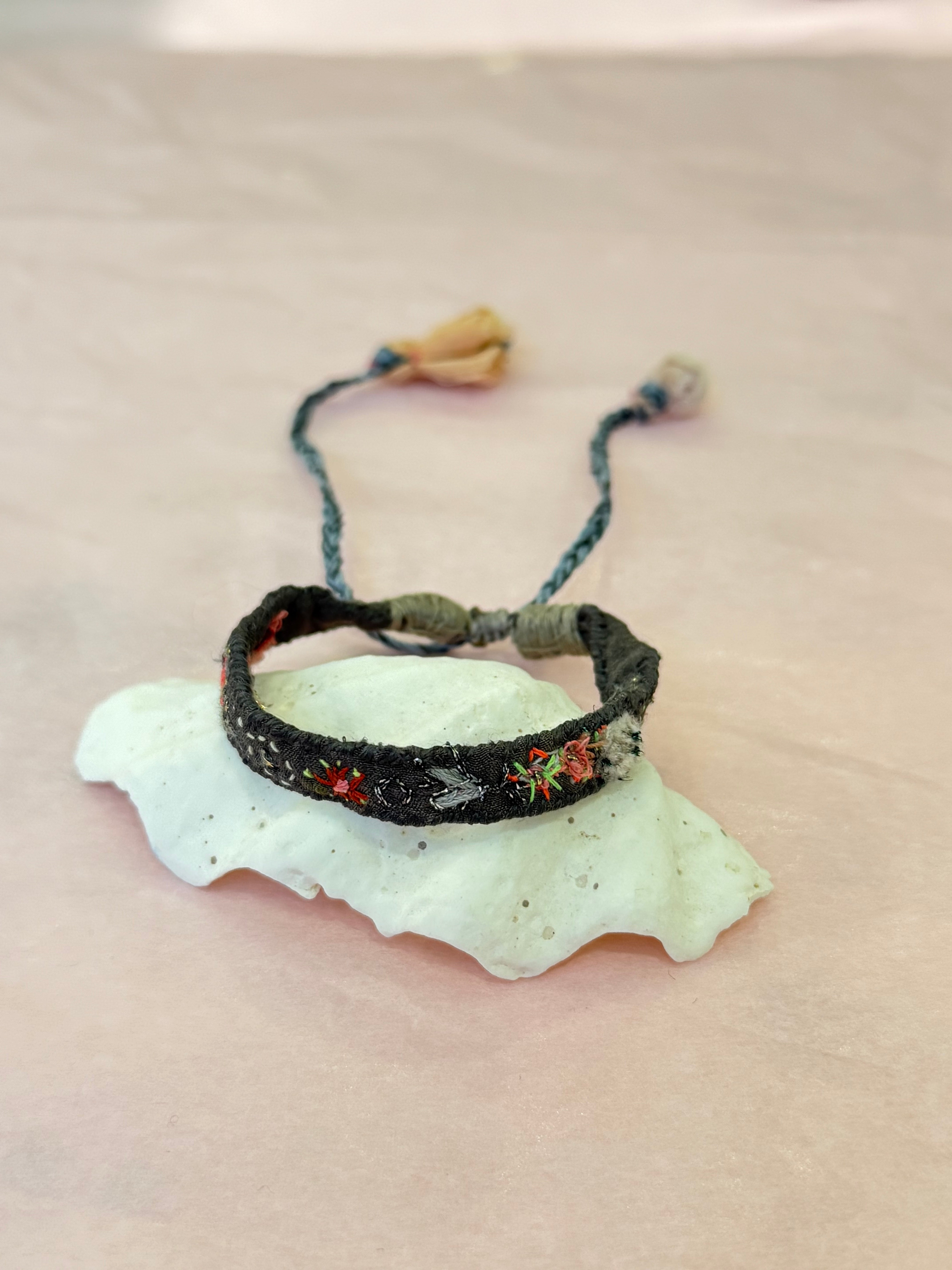 Bracelets brodés Antomoon