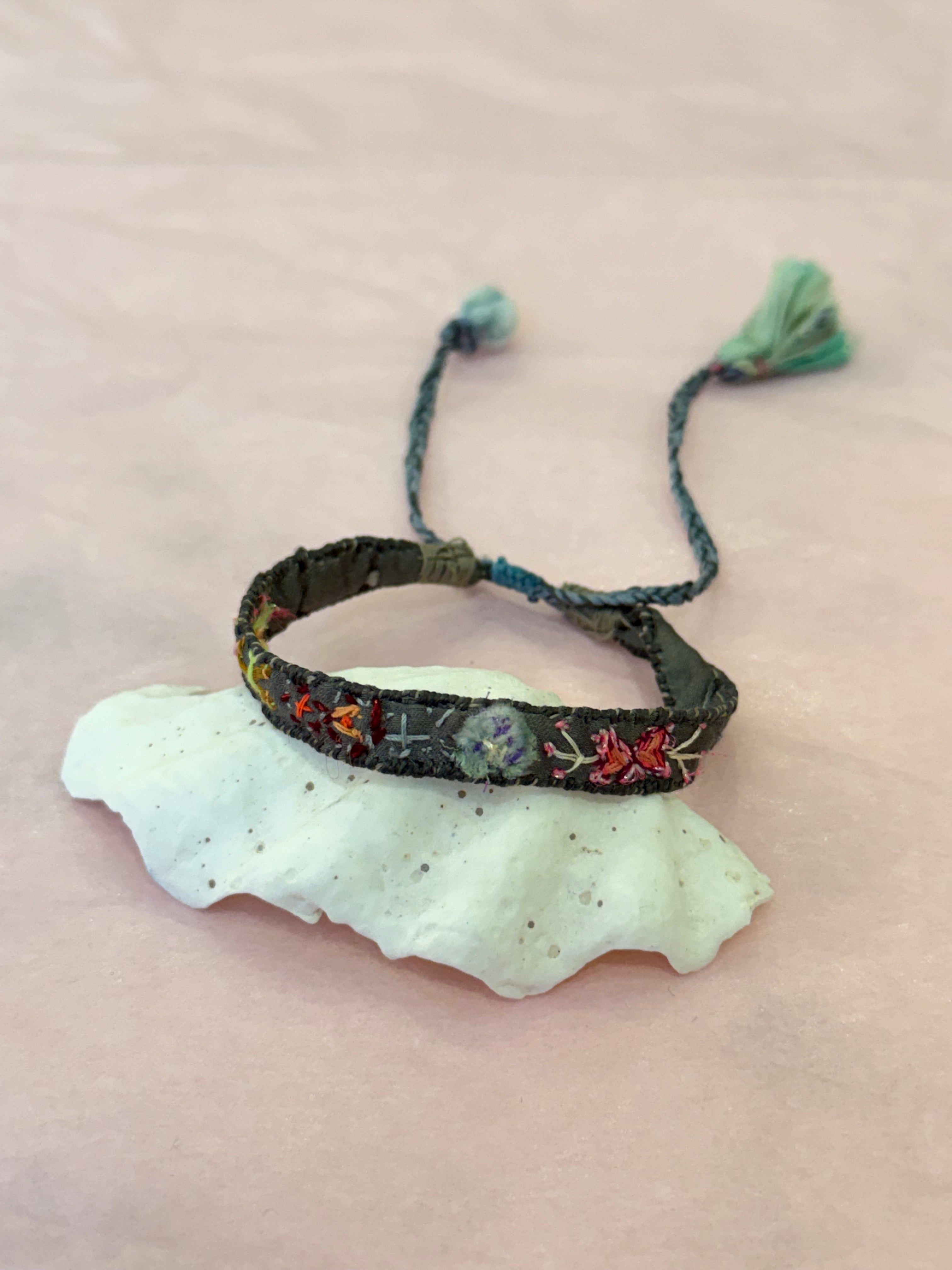 Bracelets brodés Antomoon